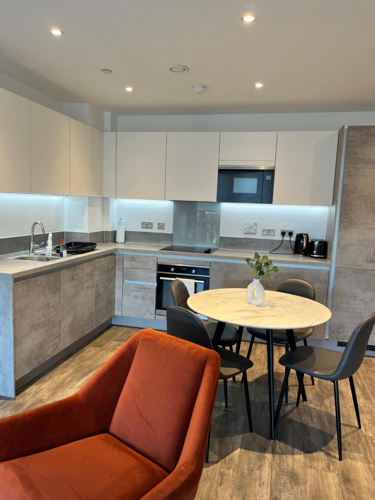 One Bedroom Apartment บาร์คกิ้ง ภายนอก รูปภาพ