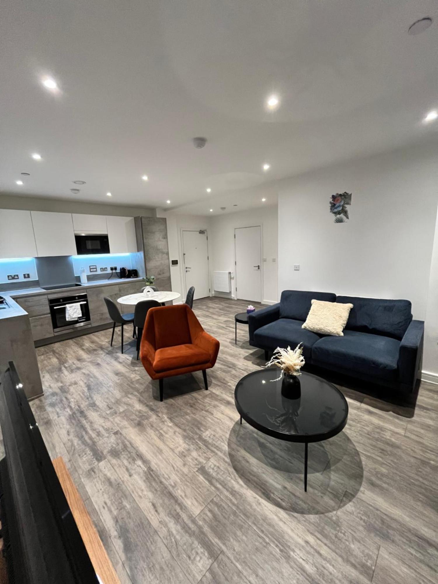One Bedroom Apartment บาร์คกิ้ง ภายนอก รูปภาพ