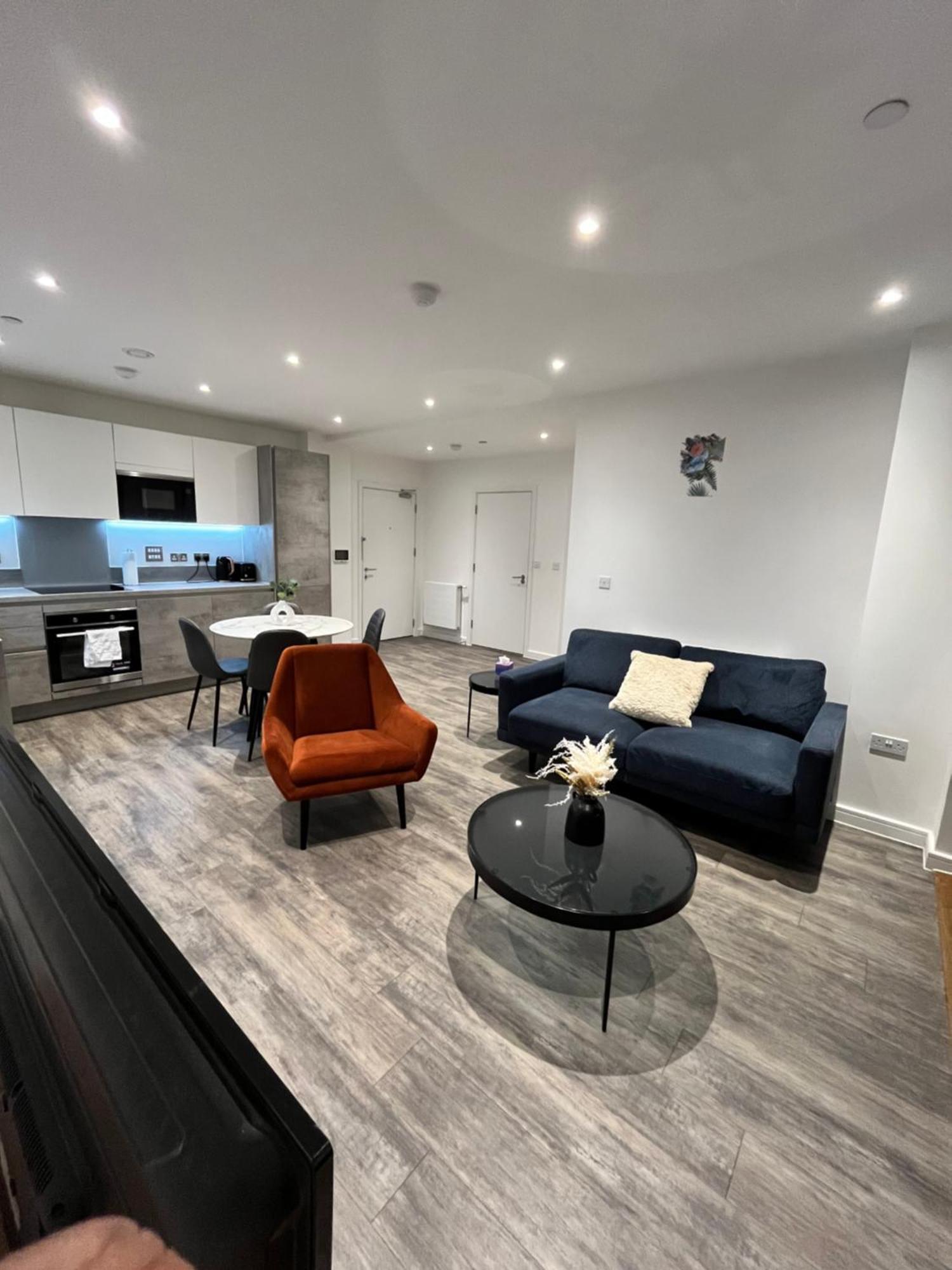 One Bedroom Apartment บาร์คกิ้ง ภายนอก รูปภาพ